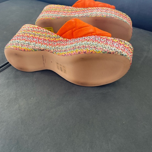Kurt Geiger Kensington Wedge Orange Platform Mules with Quilted Upper - Picture 8 of 9